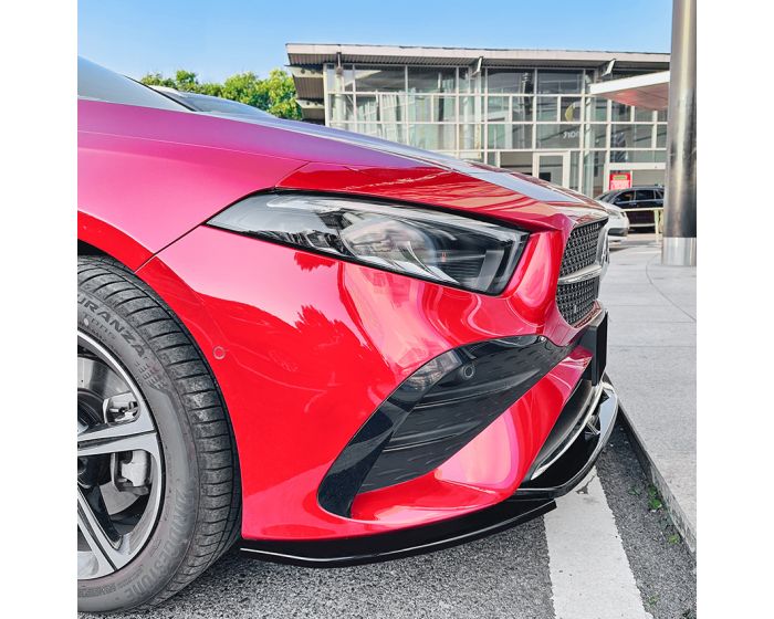 (Mercedes W177 A-Class Etulippa - Etuspoileri AMG-Line Kiiltävä musta. - Mercedes W177 A-Class Front Spoiler AMG-Line – Gloss black. - Mercedes W177 A-Class Frontspoiler AMG-Line – Glänzend schwarz.)